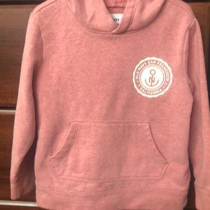 Toddler Girls pullover hoodie.